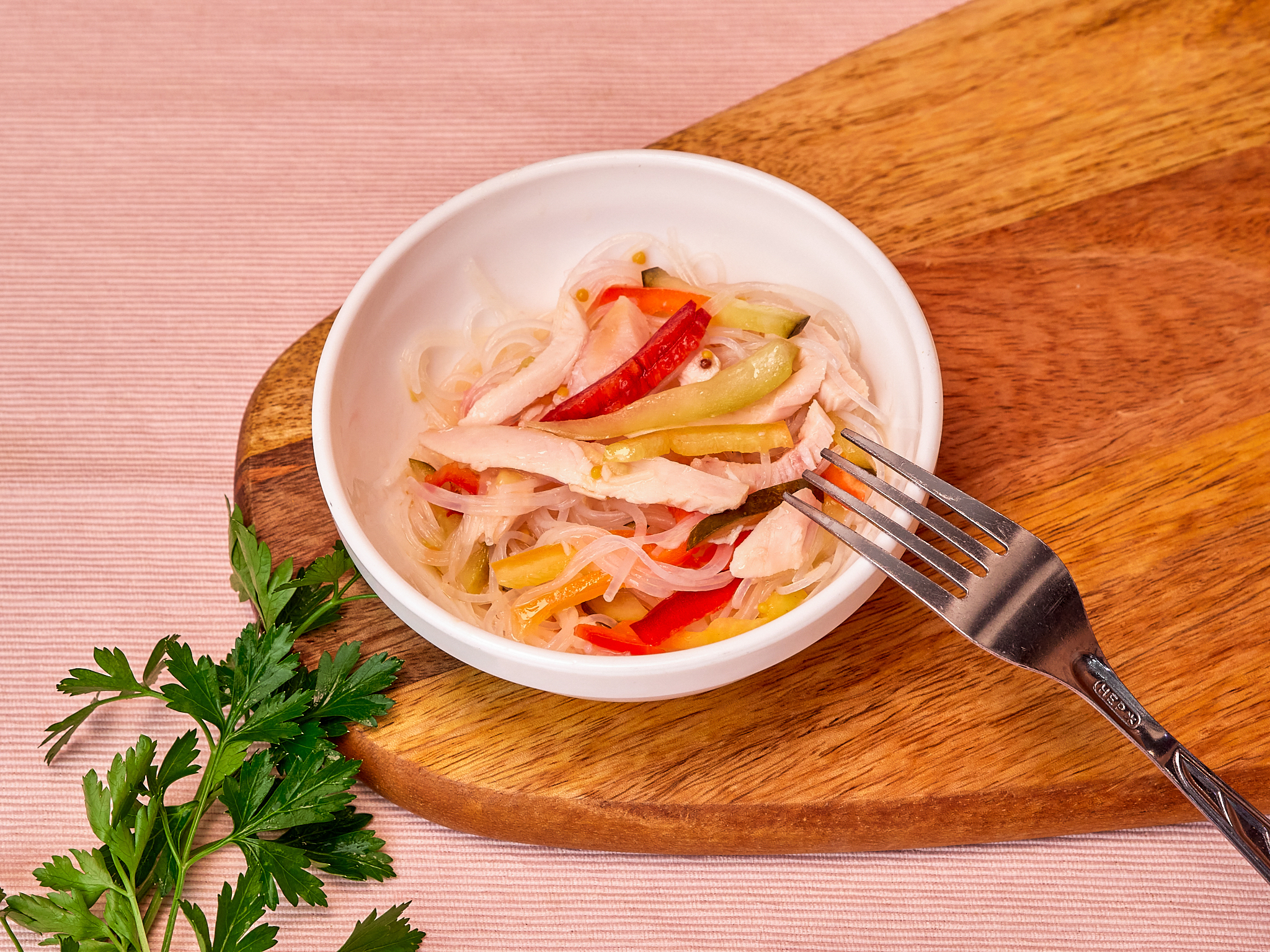 Позиции сервиса салат фунчоза с курицей от dobraya.su
